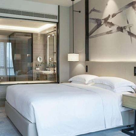 Doubletree By Hilton Hotel Shenzhen Longhua, Near Huawei, Foxcnn, Shenzhen North Railway, Uniwalk & Uniworld Shopping Mall, Sam'S Club Ngoại thất bức ảnh