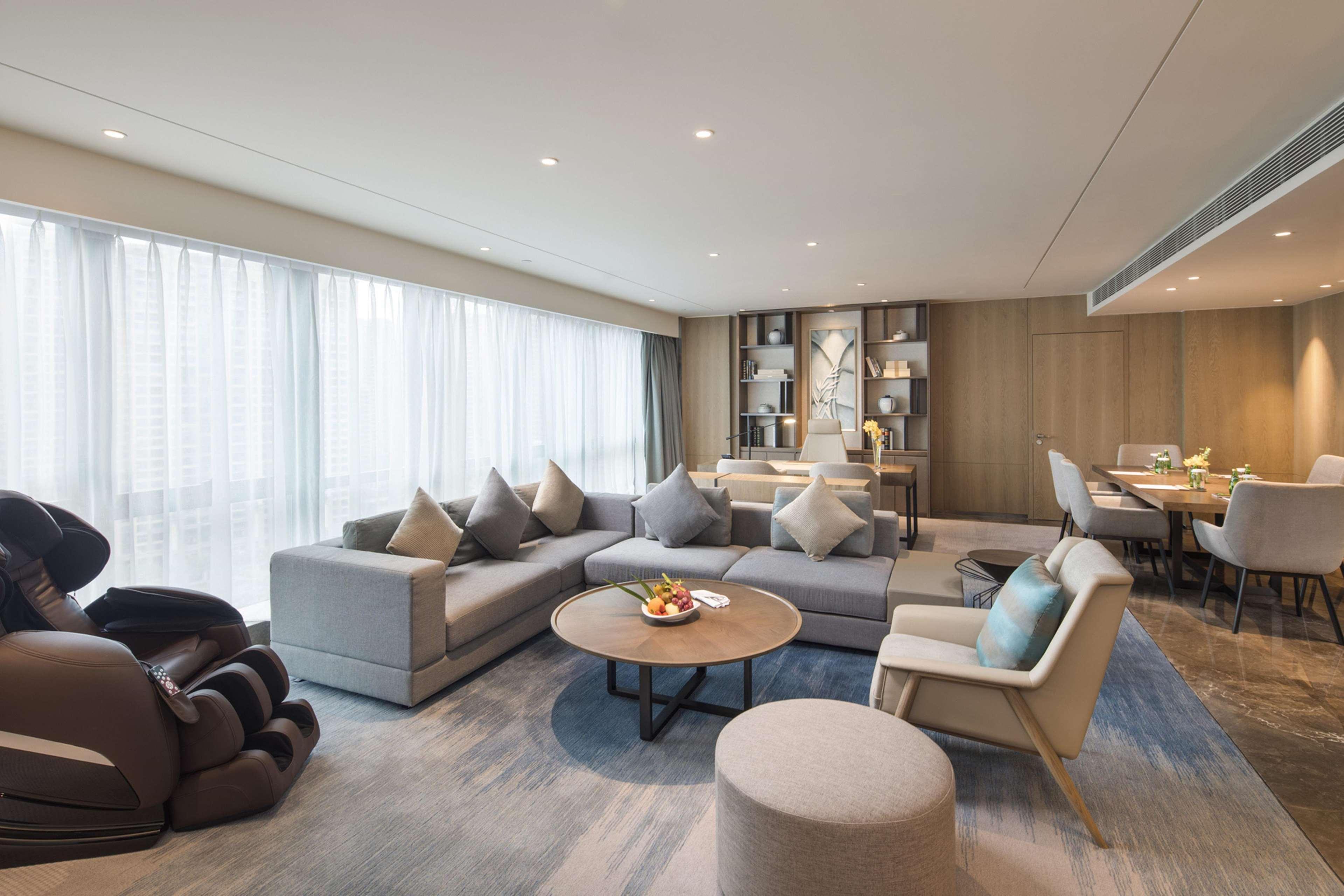 Doubletree By Hilton Hotel Shenzhen Longhua, Near Huawei, Foxcnn, Shenzhen North Railway, Uniwalk & Uniworld Shopping Mall, Sam'S Club Ngoại thất bức ảnh