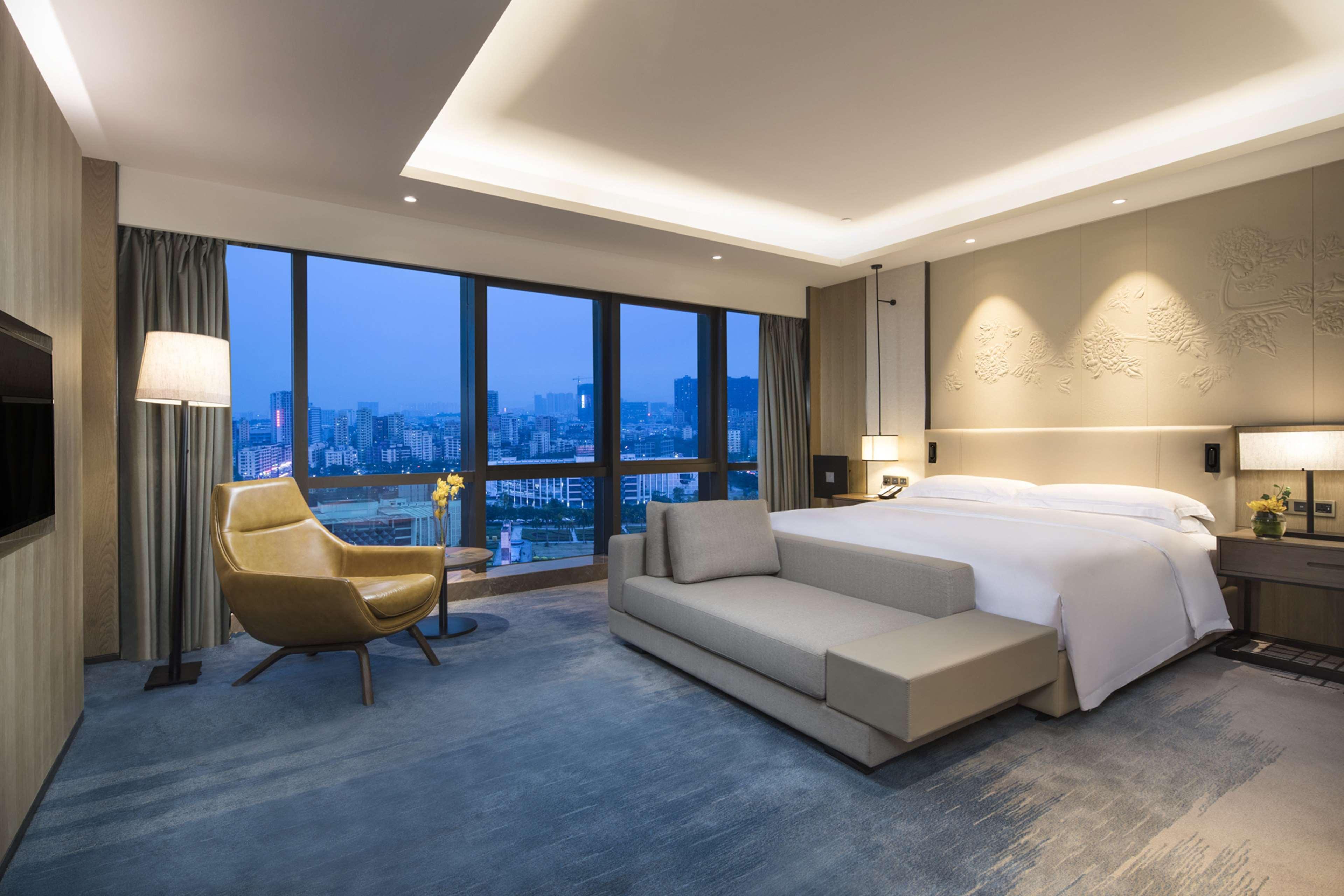 Doubletree By Hilton Hotel Shenzhen Longhua, Near Huawei, Foxcnn, Shenzhen North Railway, Uniwalk & Uniworld Shopping Mall, Sam'S Club Ngoại thất bức ảnh