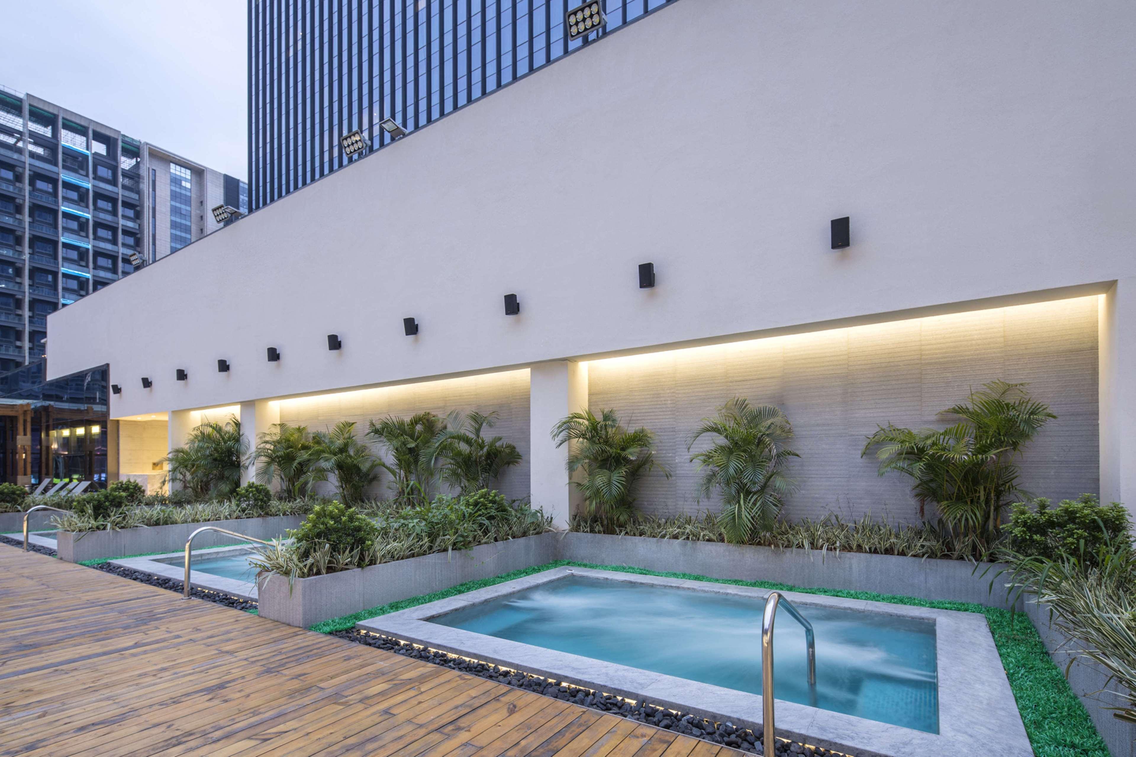 Doubletree By Hilton Hotel Shenzhen Longhua, Near Huawei, Foxcnn, Shenzhen North Railway, Uniwalk & Uniworld Shopping Mall, Sam'S Club Ngoại thất bức ảnh