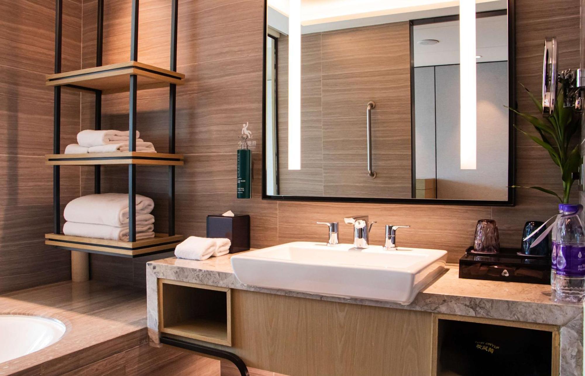 Doubletree By Hilton Hotel Shenzhen Longhua, Near Huawei, Foxcnn, Shenzhen North Railway, Uniwalk & Uniworld Shopping Mall, Sam'S Club Ngoại thất bức ảnh