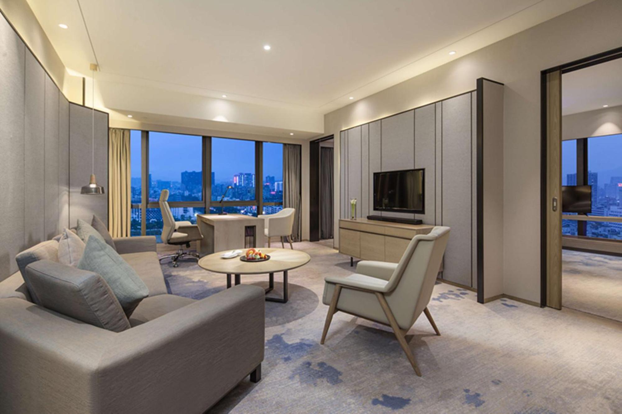 Doubletree By Hilton Hotel Shenzhen Longhua, Near Huawei, Foxcnn, Shenzhen North Railway, Uniwalk & Uniworld Shopping Mall, Sam'S Club Ngoại thất bức ảnh